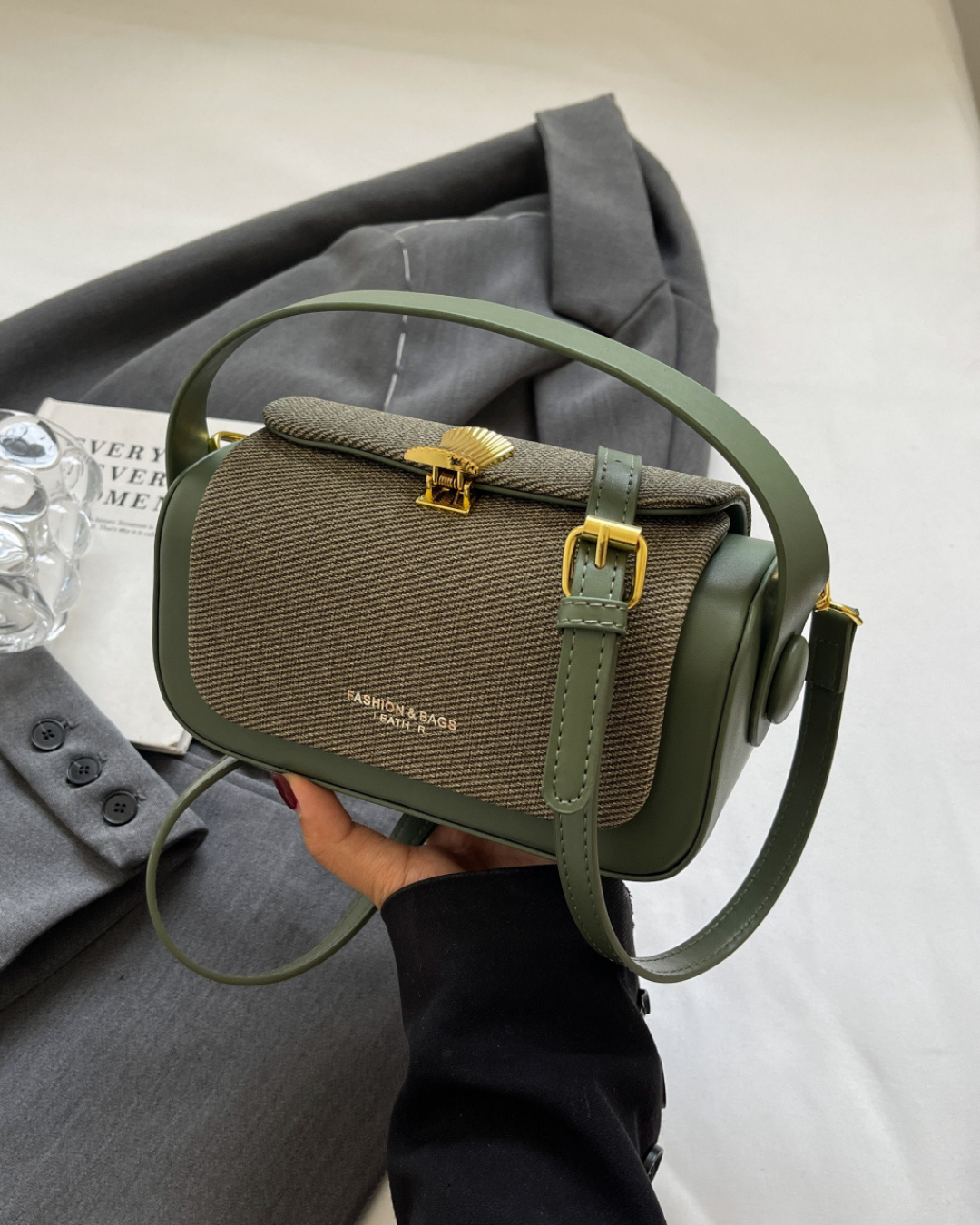 Retro II Renkli Kumaş Kapaklı Crossbody Çanta | Şık ve İşlevsel Tasarım