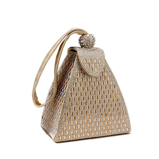 Zyrral – Taş İşlemeli Üçgen Akşam Çantası | Gümüş, Altın & Siyah